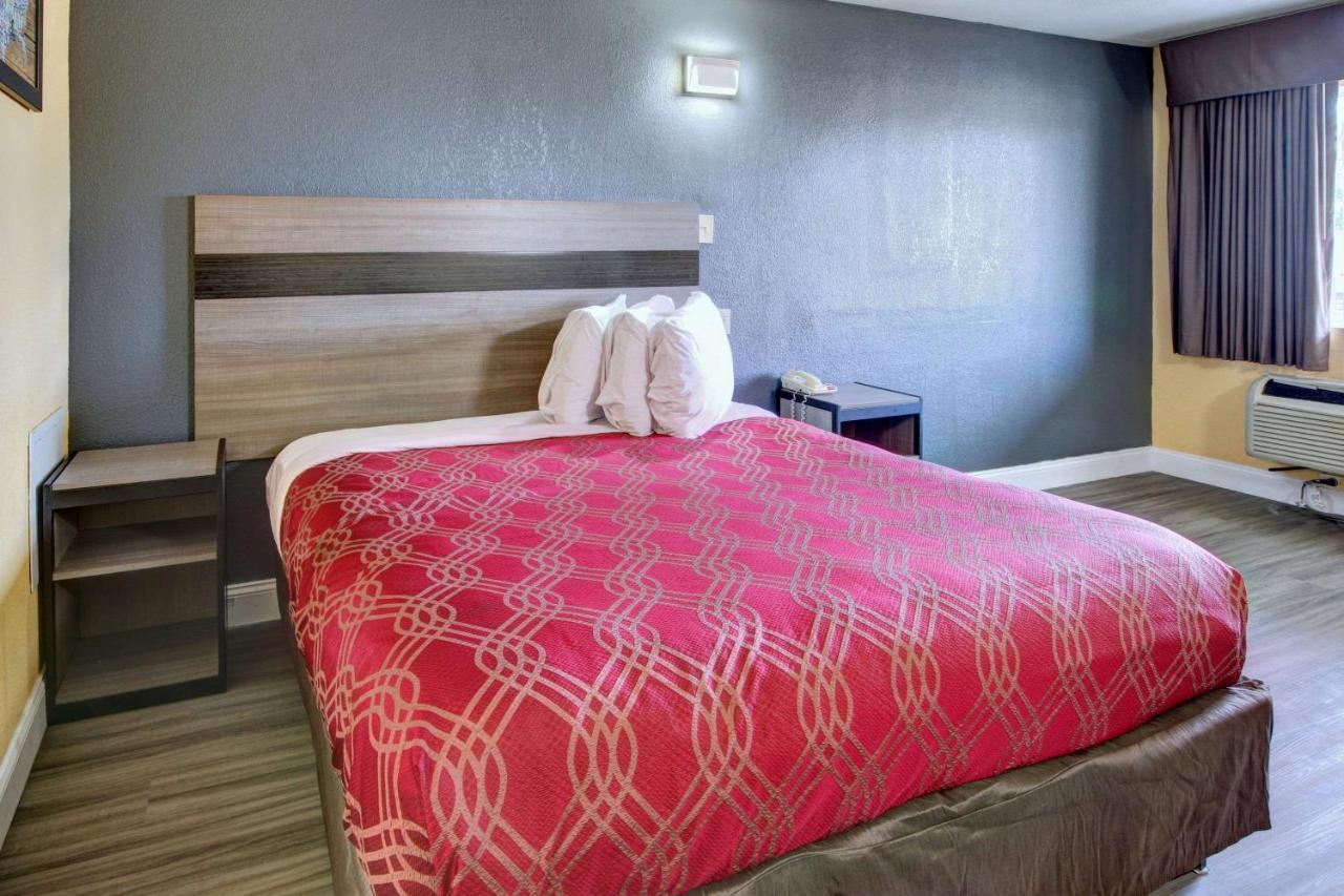 Econo Lodge At Military Circle Norfolk Luaran gambar